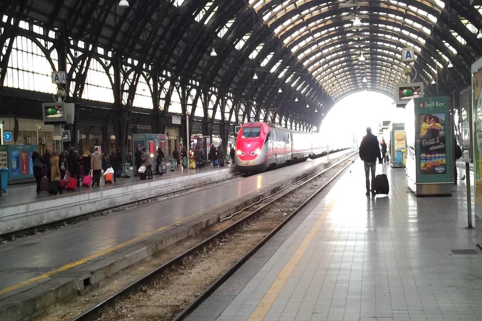 -L' Oasi Del Turista, Room2- Central Station — Foto 1